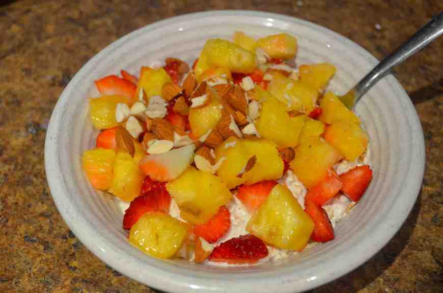 bodybuilding meal example fruit bowl